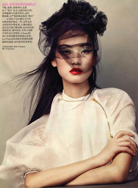 Jaquelyn Jablonski and Lina Zhang by David Slijper for Vogue China April 2013 2