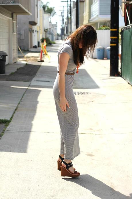 spring style inspiration: taking the maxi dress from casual to chic Sara-Bacon-Maxi-Dress-Style-Post-Striped-Casual-Everyday-Long-Belted-Belt-Necklace-Chunky-Colorful-Costume-Jewelry-Sidewalk-Street-Fashion-1