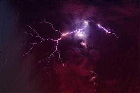 Volcanic Lightning Photographed by Martin Rietze volcano-3