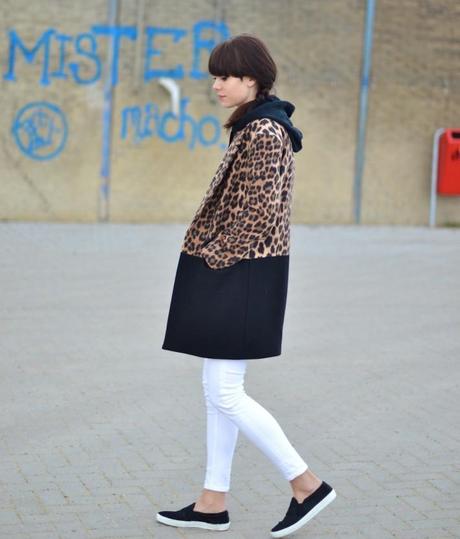 outfit sip-ons vans leopard coat