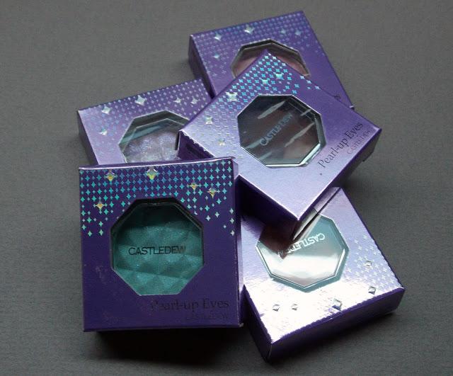Tiny Pretty Things: Castledew Pearl Up Eyes Eyeshadows Review (Image Heavy)