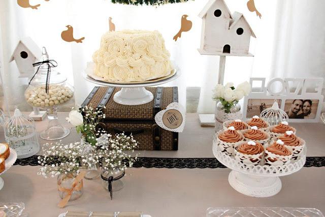Vintage Themed Wedding Table by Cakes and Co