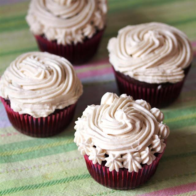 Vegan Red Velvet Cupcakes