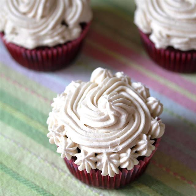 Vegan Red Velvet Cupcakes