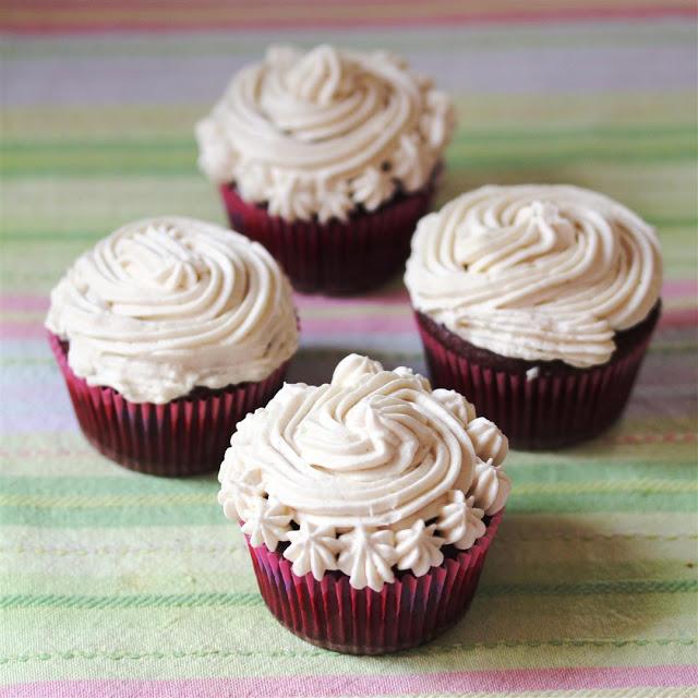 Vegan Red Velvet Cupcakes