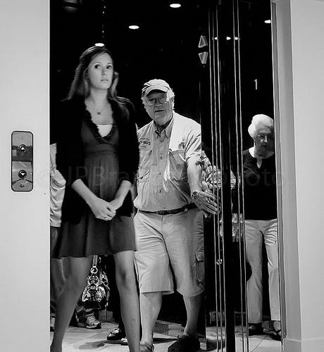 PHOTOGRAPHING STREET PHOTOGRAPHY PHOTOGRAPHING STREET PHOTOGRAPHY