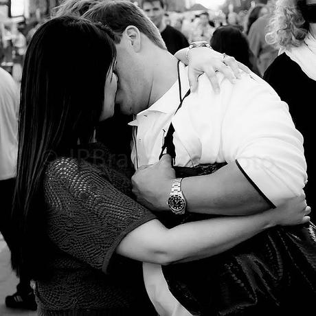 PHOTOGRAPHING STREET PHOTOGRAPHY PHOTOGRAPHING STREET PHOTOGRAPHY