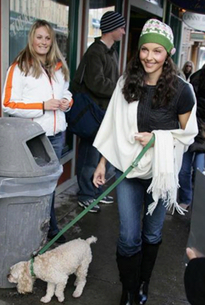 Celebrity Idol with their dogs Celebrity Idol with their dogs