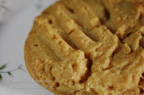 Peanut Butter Cookies: Soft and Chewy