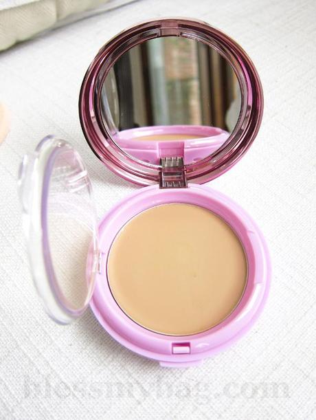 CANMAKE 5 Effects Foundation Compact – Like BB cream made handy