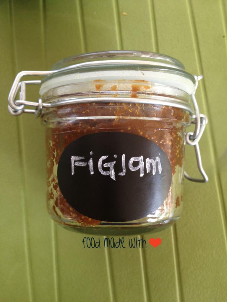 Fig jam bottled