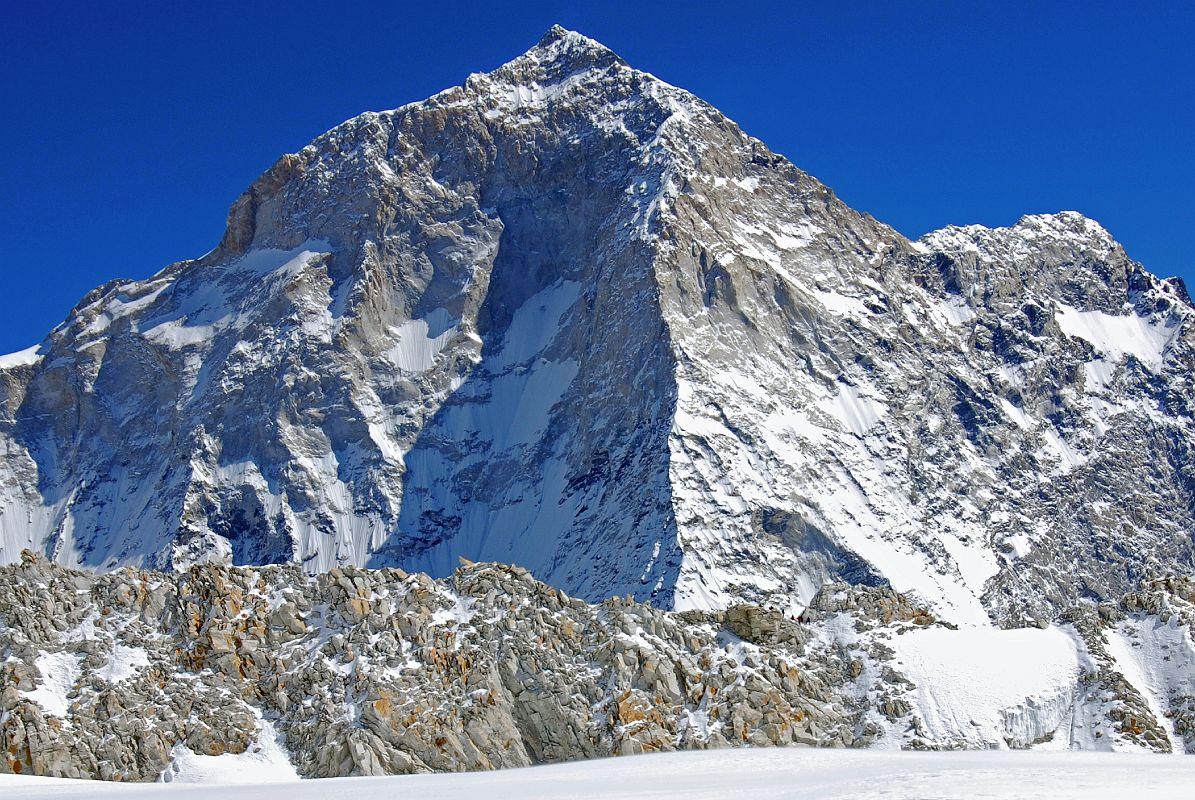 Himalaya 2013: First Summit Of The Season!