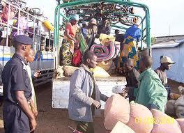 Rwandan refugees from Tanzania returning home in 2006 - Photo by NewTimes.