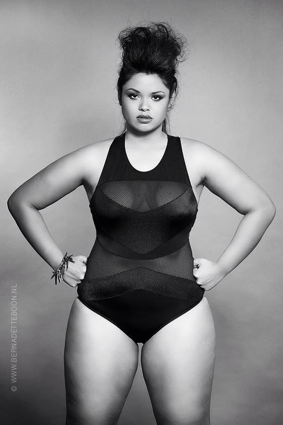 New photos from plus size model Daisy Christina
