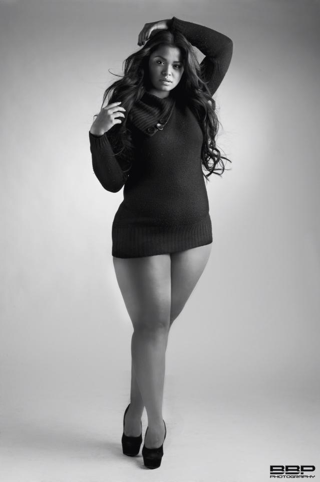 New photos from plus size model Daisy Christina
