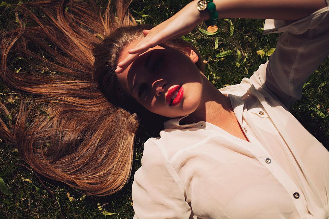 Carolin “In the Park” by Aylin Reckermann Carolin Kutz © Aylin Reckermann
