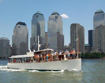Take A Luxury Cruise Of New York Harbor Save $10 Luxury Yacht