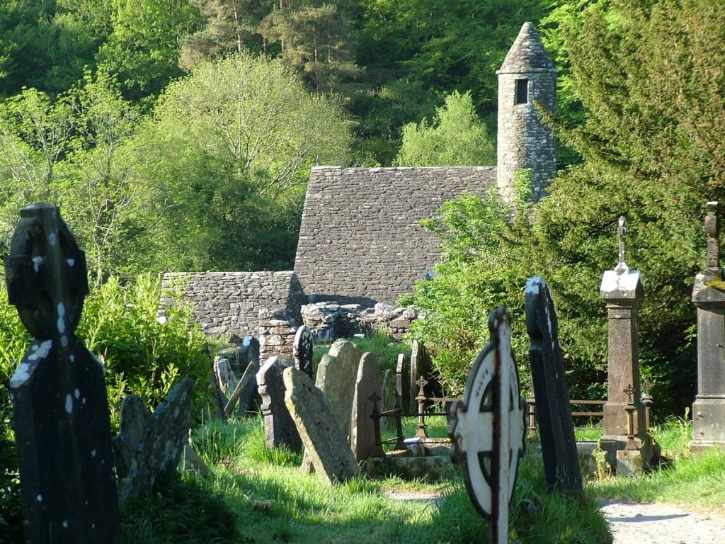 Glendalough, one of the most beautiful places in Ireland St Kevin's Church in Glendalough - Ireland