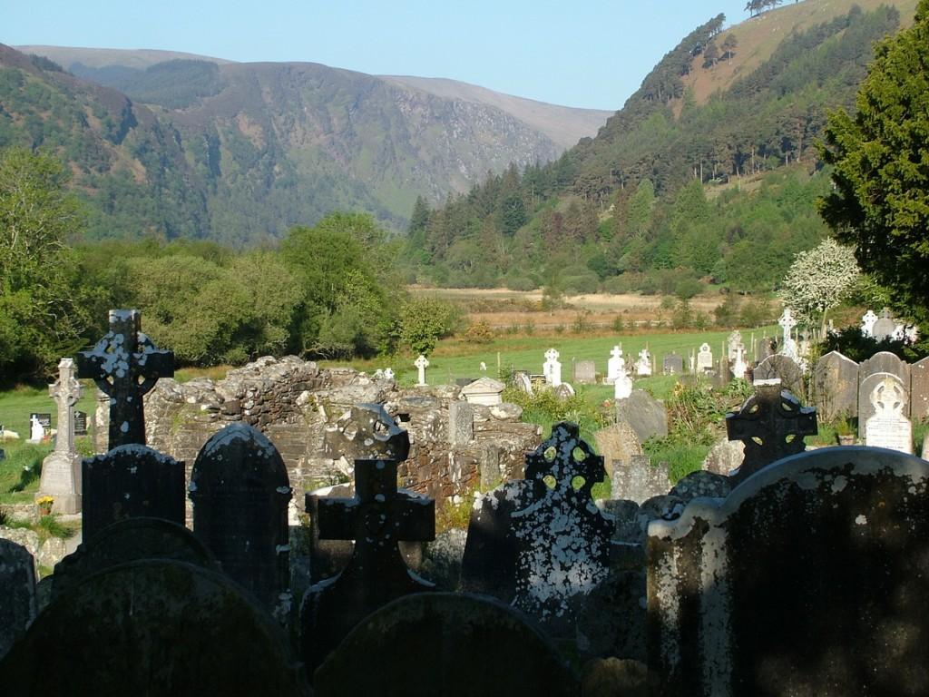 Glendalough, one of the most beautiful places in Ireland Glendalough graveyard and Wicklow Mountains - Ireland