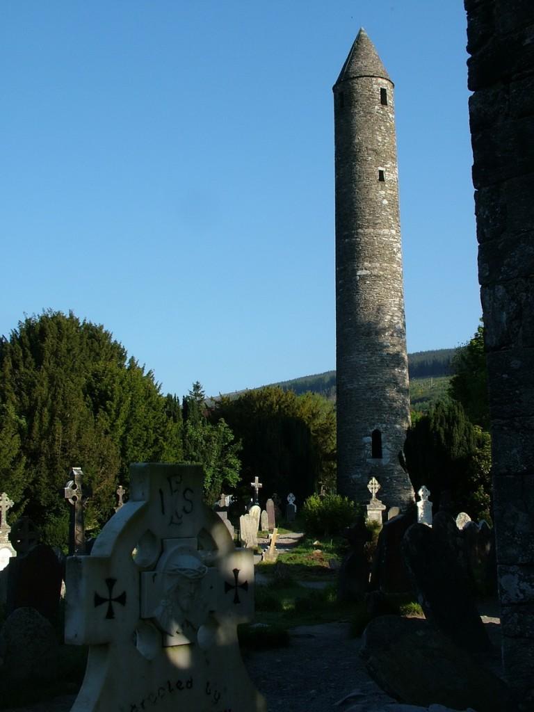 Glendalough, one of the most beautiful places in Ireland The Round Tower at Glendalough - Ireland