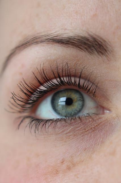 Lash Extension Effect Mascara - Paperblog
