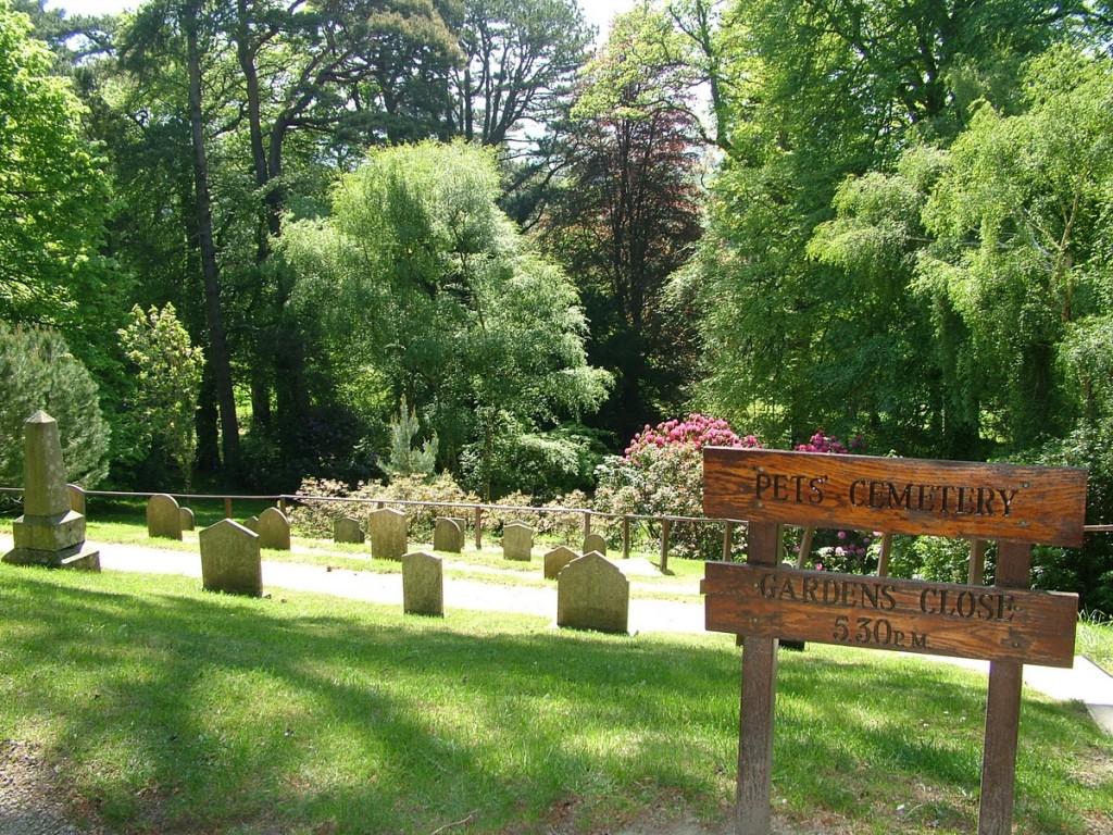 Powerscourt House and Gardens, A World Of Floral Glory – Ireland Pets Cemetery - Powerscourt - Ireland