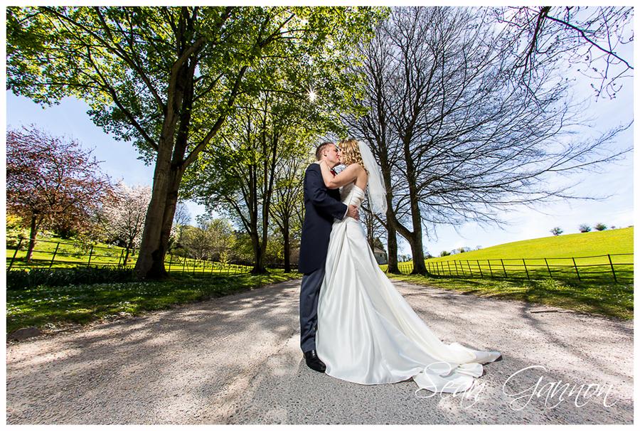 Wedding Photographer Clearwell Castle 018