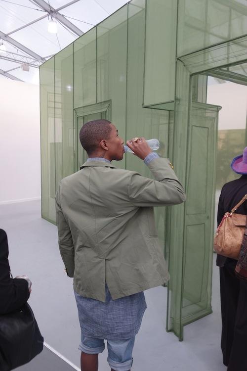 Pharrell hits up Frieze NYC 2013
The second annual Frieze New...