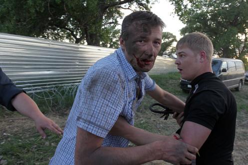 Voronezh evironmentalists clash with police and mining security (photo: Rain TV)