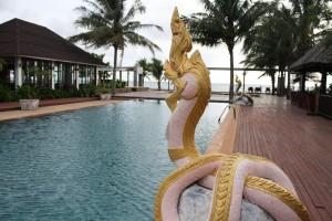 Koh Lanta: Kicking it on the beachfront nakara longbeach resort koh lanta phra ae