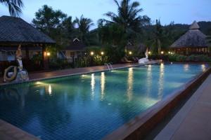 Koh Lanta: Kicking it on the beachfront nakara longbeach resort koh lanta phra ae