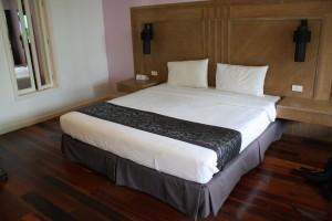 Koh Lanta: Kicking it on the beachfront nakara longbeach resort koh lanta phra ae