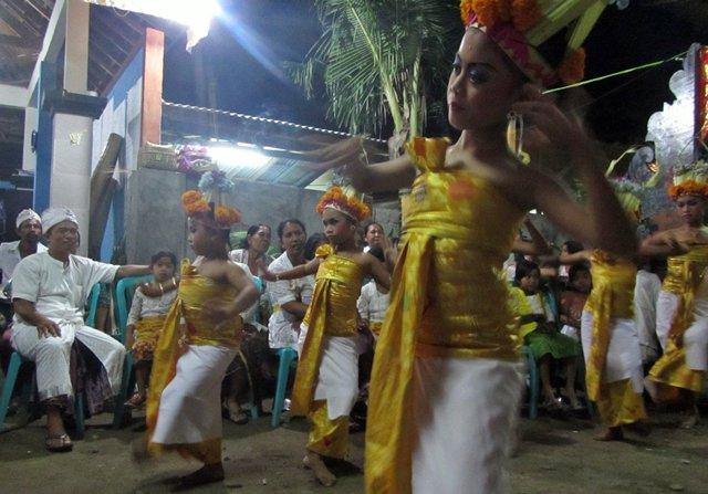 Purnama celebrations in Serangan