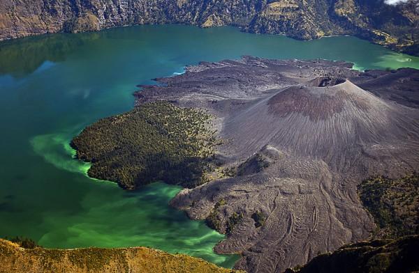 2013 National Geographic Traveler Photo Contest s_n04_00205537