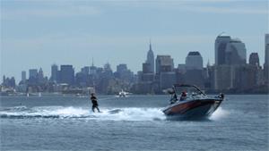 Learn english in new York: Water-Skiing on the Hudson River