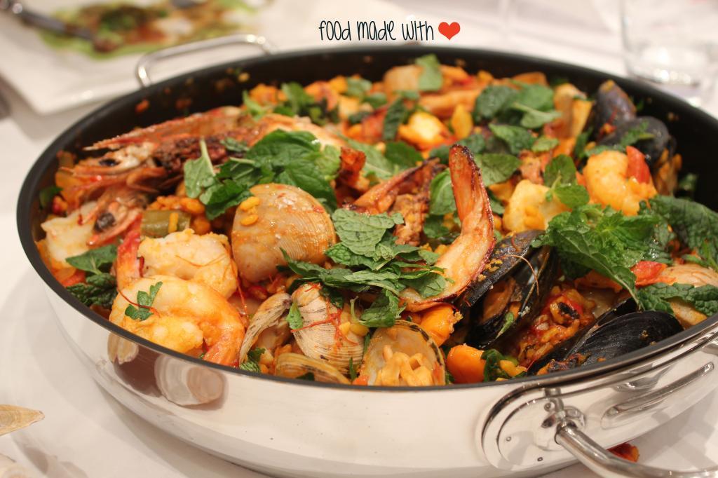 close up shot of the seafood paella