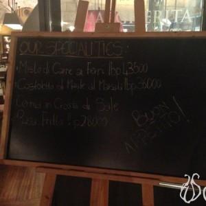 Margherita’s Terrace: Men Working to Become Waiters Margherita_Mare_Pizza_Seafood_Italian_Jounieh14