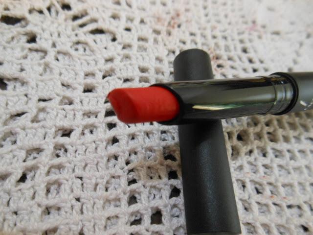 Faces Ultime Pro Long Wear Matte Lipstick in 03 Passion: Review, Swatches and LOTD