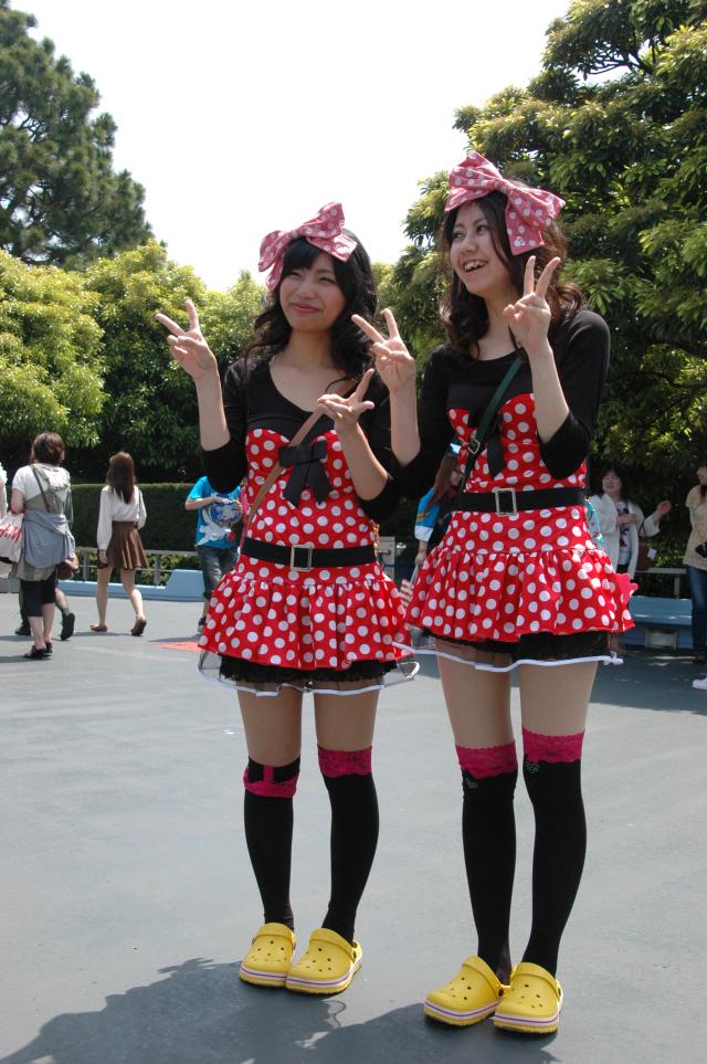 Dashing Disneyland Fashions – at Tokyo Disney Resort - Paperblog