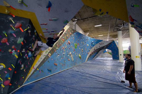 Shaun calmly dispatches a moderate classic, the Yellow V6