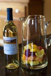 White Wine Sangria (1 of 2) White Wine Sangria (1 of 2)