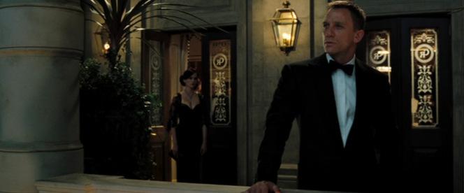 The Casino Royale Dinner Jacket Although it is pretty much damn near impossible to look this awesome.