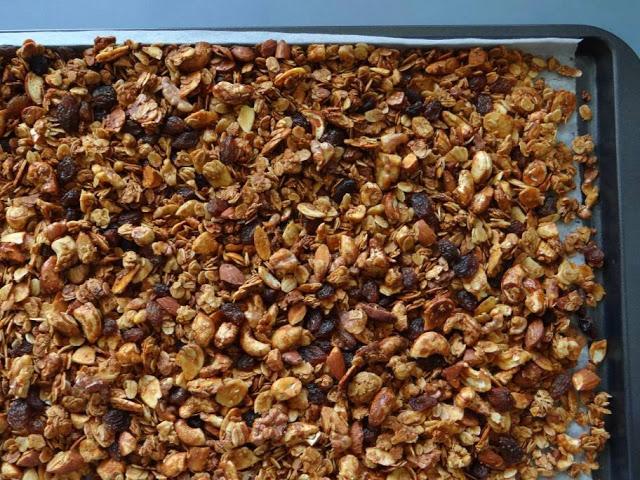 Kitchen Sink Granola