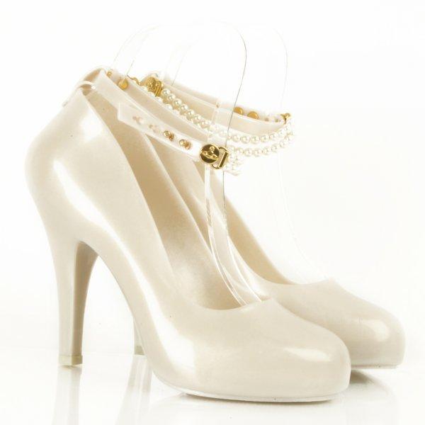 Shoes, Glorious Shoes! Shoes, Glorious Shoes!