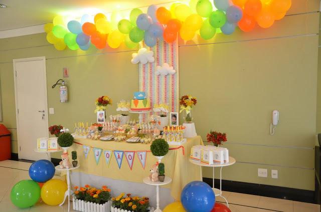 Hot Air Balloon themed party by Idealizando