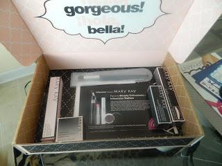 Glamour Look by Mary Kay Vox Box