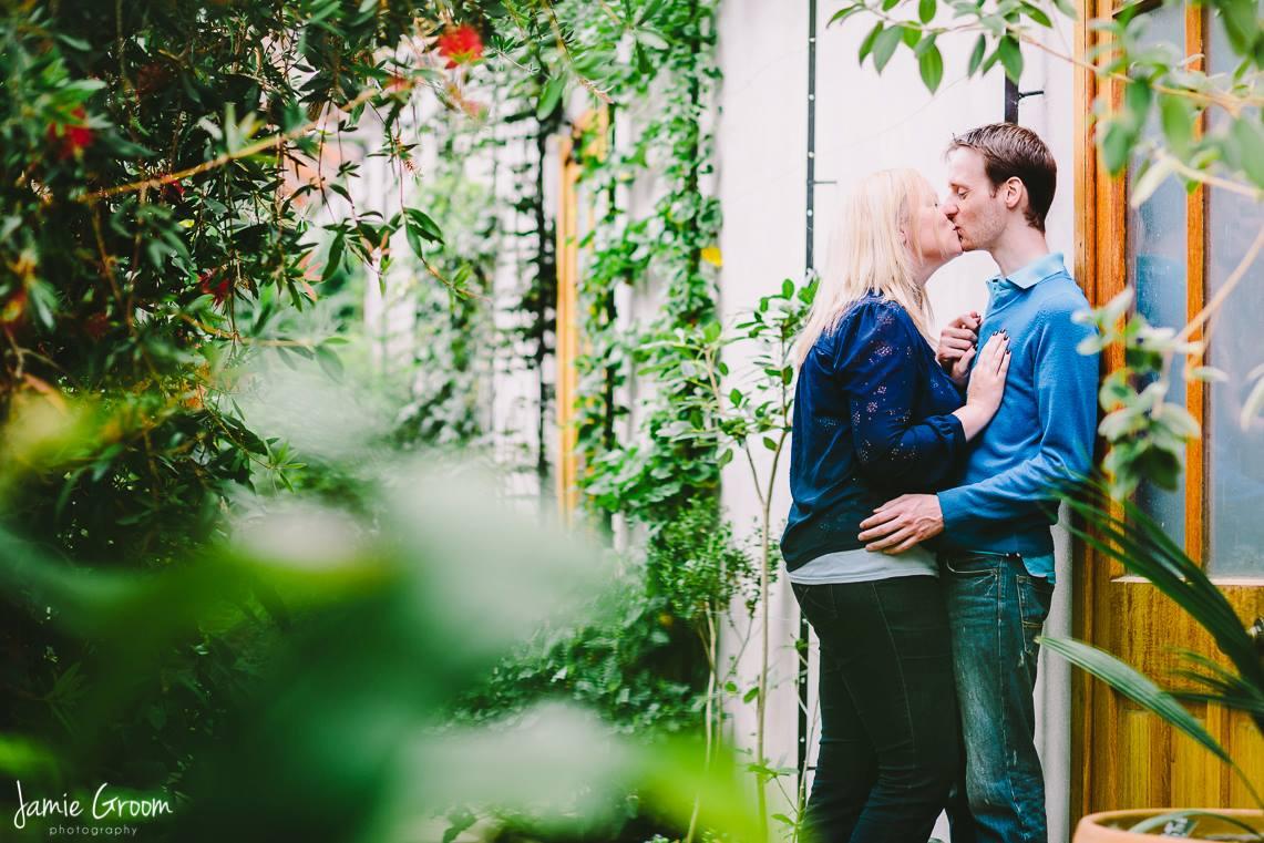 Engagement Photography | Cambridge Botanical Gardens | Cambridgeshire 