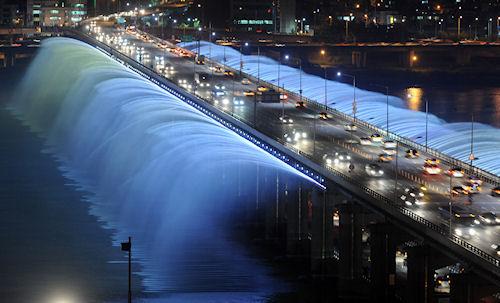 Banpo - The World's Longest Double Decker Fountain Bridge