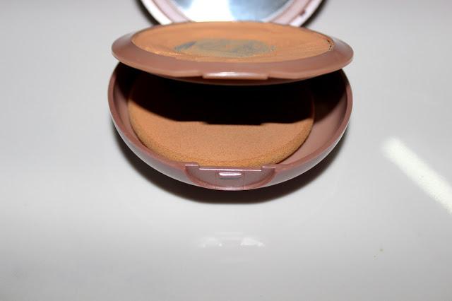 Review and Swatches | Lakme 9 to 5 Flawless Creme Compact (Marble, Pearl and Shell)