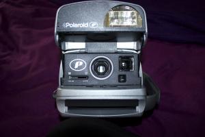 Mumma Hann found a Polaroid at a car boot sale for £2....TWO POUND! I need to get my bum down to some car boot sales! 